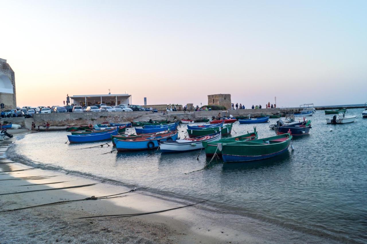 Casa vacanza a 10 metri dal mare Polignano a Mare Esterno foto
